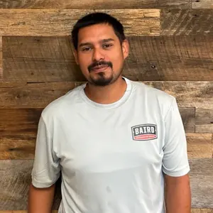 San Antonio installer smiles for his headshot
