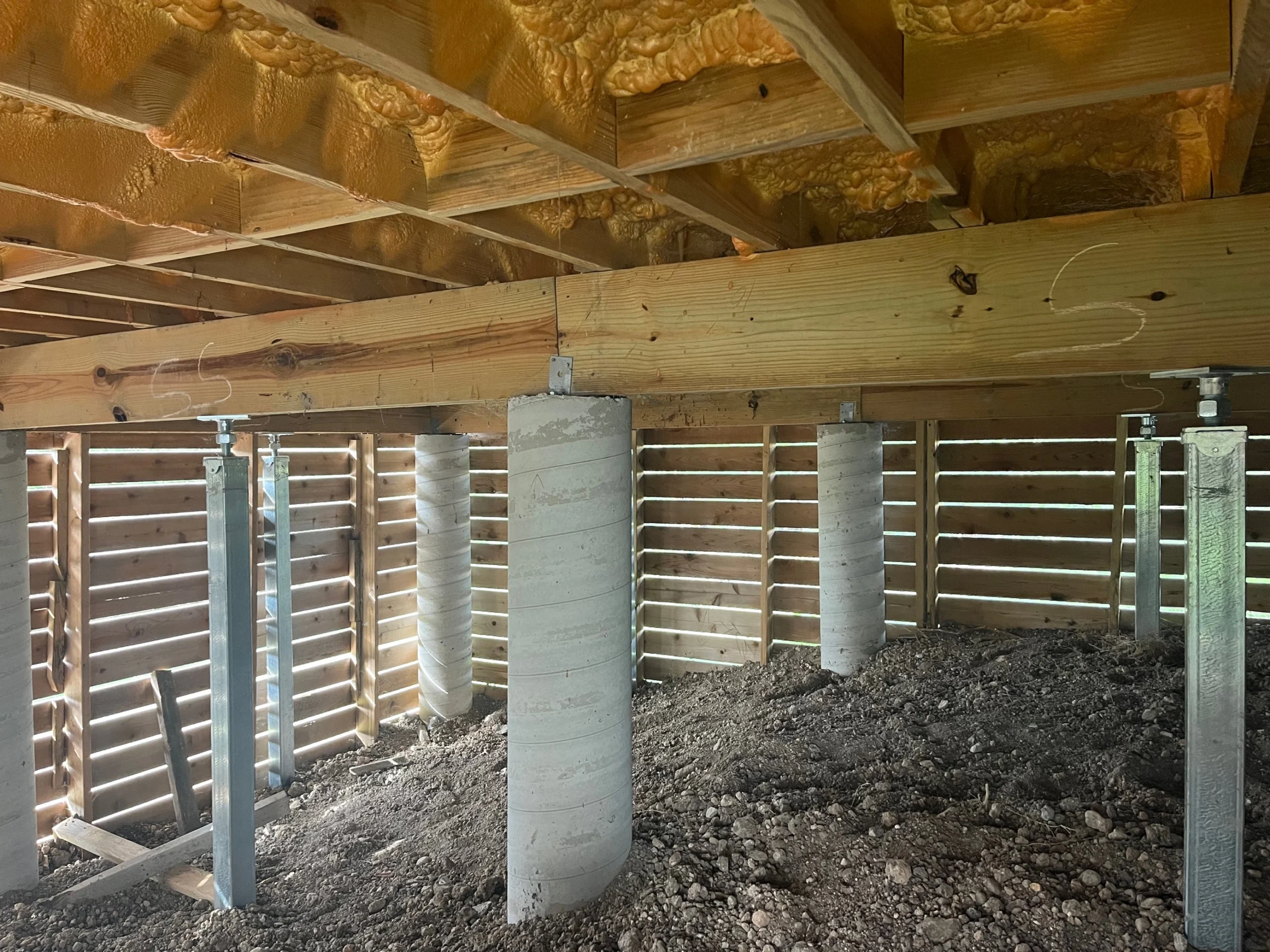 Smart Jack and Concrete Post Installed on Pier and Beam Home