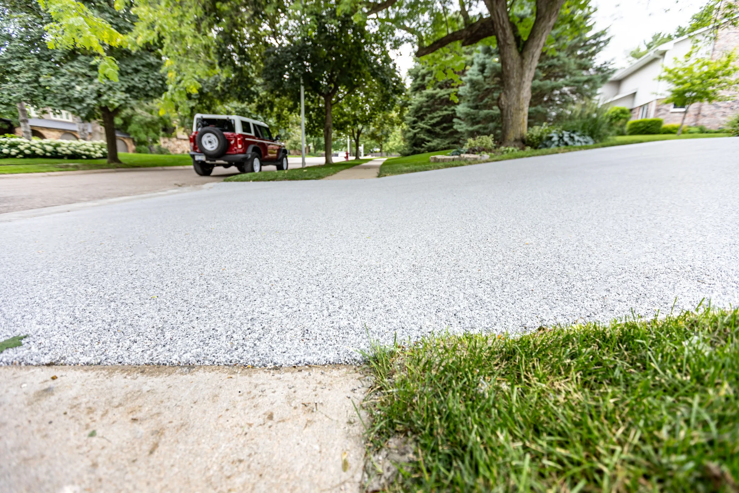 edge of driveway after resurfacing with vuba stone